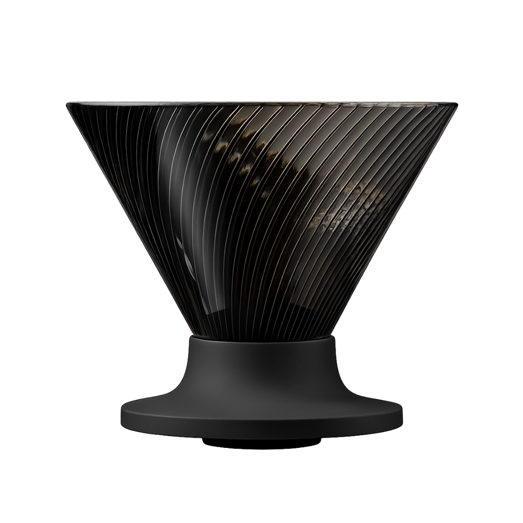 Eine direkte Seitenansicht des Hario V60 Dripper Neo vor weißem Hintergrund. Das Bild zeigt den dunkelgrauen, geriffelten, trichterförmigen Kaffee-Dripper, der auf einer soliden, schwarzen Basis steht.